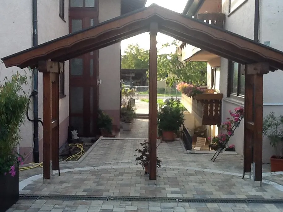 Außenbereich am Haus 103 Gundelsheim Außenbereich am Haus 103 Gundelsheim
